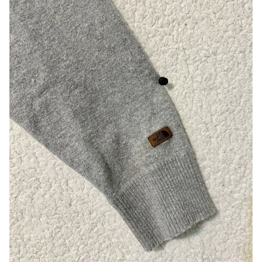 The North Face Mens‎ 1/4 Zip Pullover Thin Sweater Size M Gray.